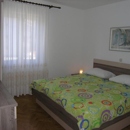 Apartments Biljana For Relaxing Holidays In Baska 外观 照片